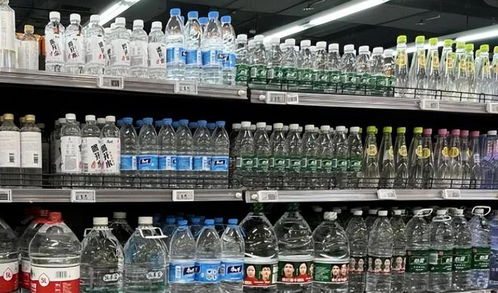 混得 最失败 的瓶装水,花60亿打广告亏了40亿,无奈溃败离场 许家印 矿泉水 恒大冰泉 农夫山泉 网易订阅