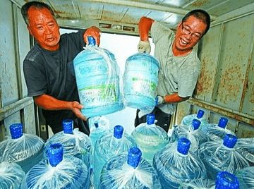 一年免费送您五十六桶矿泉水,还能够赚大钱的实际案例