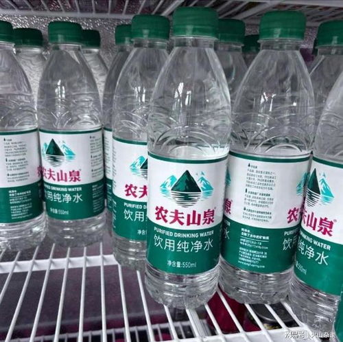 这是经典回旋镖啊,农夫山泉纯净水已开卖,每瓶售价2元 怡宝 钟睒睒 天然水 矿泉水 网易订阅